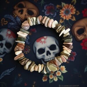 🆕 12mm Alashan Agate Chip Bracelet 💫